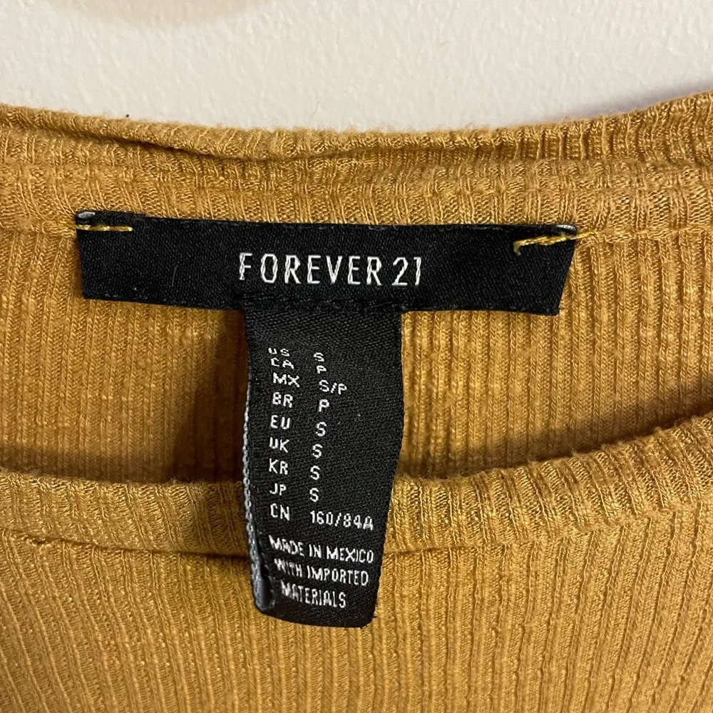 Forever 21 Honey / Mustard Yellow Ribbed Lightweight Long Sleeve Shirt, Small - Picture 7 of 9